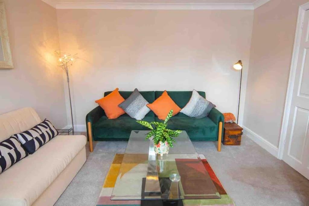 1 Bedroom Self Contained Apartment In Christchurch Winkton Kültér fotó