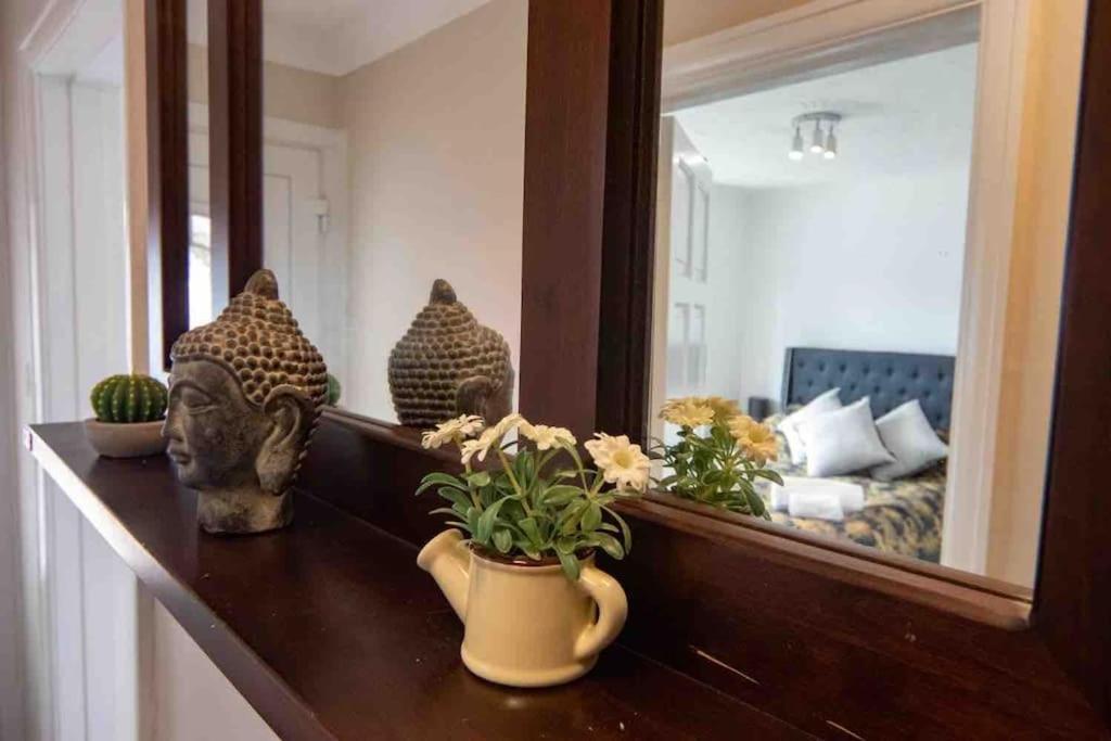 1 Bedroom Self Contained Apartment In Christchurch Winkton Kültér fotó