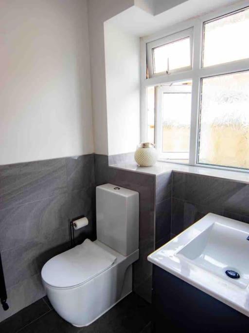 1 Bedroom Self Contained Apartment In Christchurch Winkton Kültér fotó